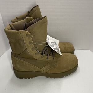 Mens 7.5 Boots NEW - FLAW Vibram Hot Weather Army Combat Coyote Made in USA